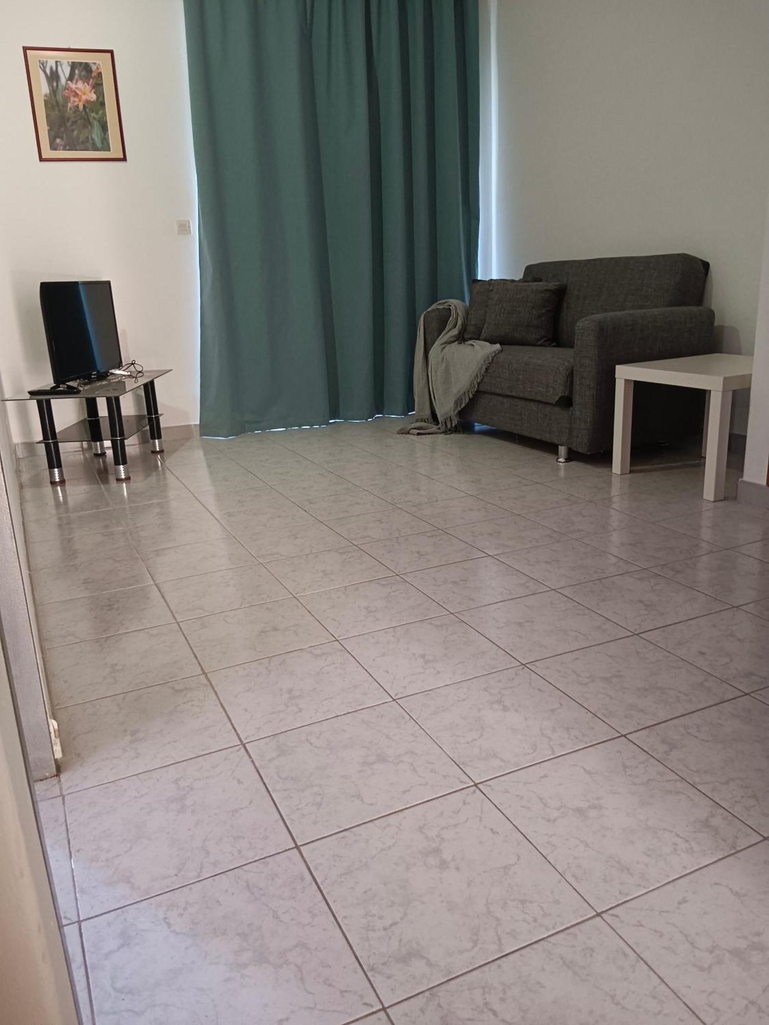 קרמסטי Pyrgos Hotel Apartments מראה חיצוני תמונה