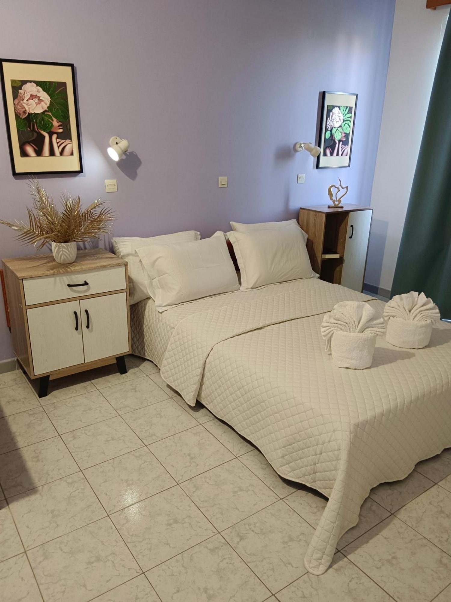 קרמסטי Pyrgos Hotel Apartments מראה חיצוני תמונה