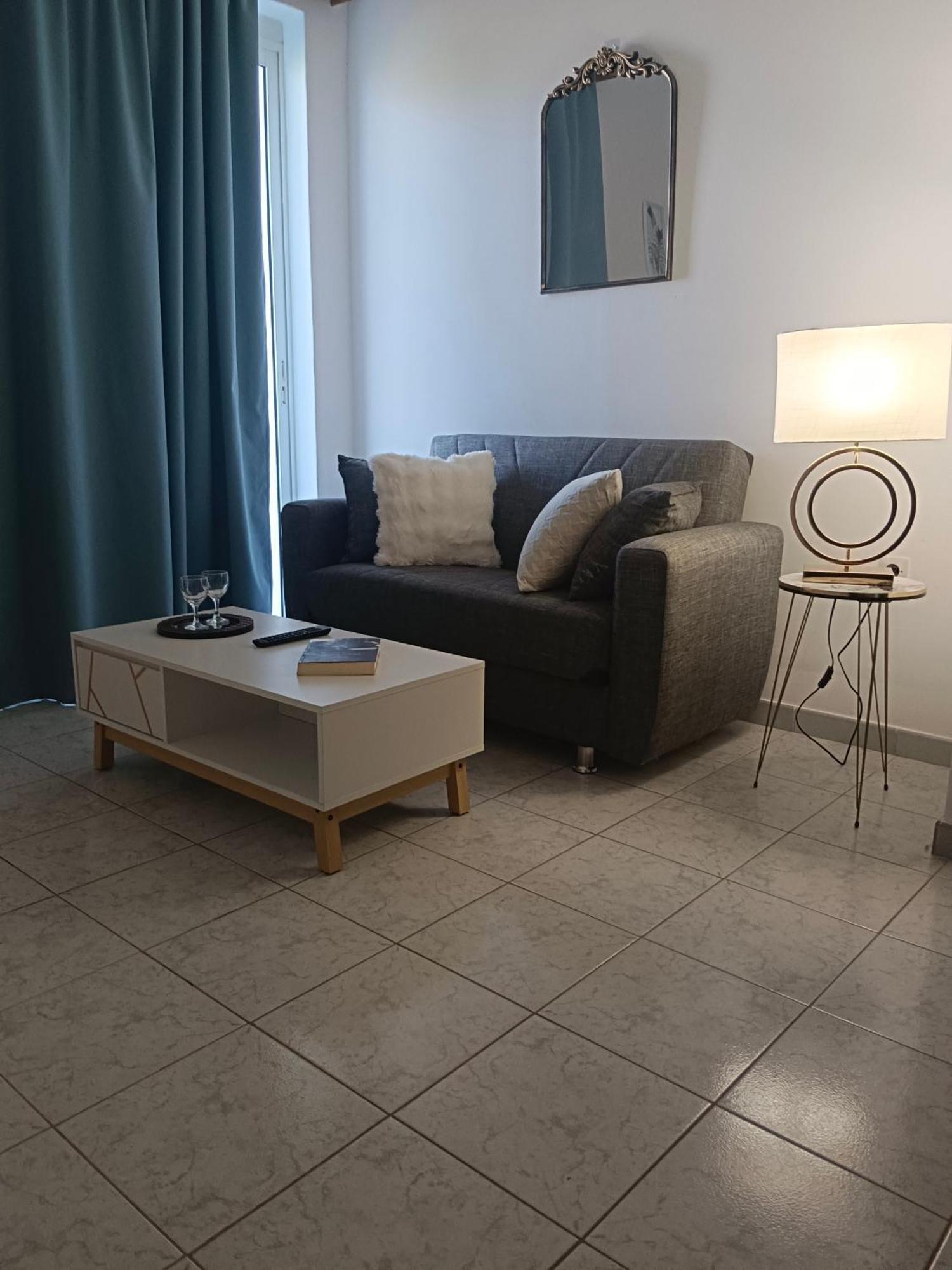 קרמסטי Pyrgos Hotel Apartments מראה חיצוני תמונה