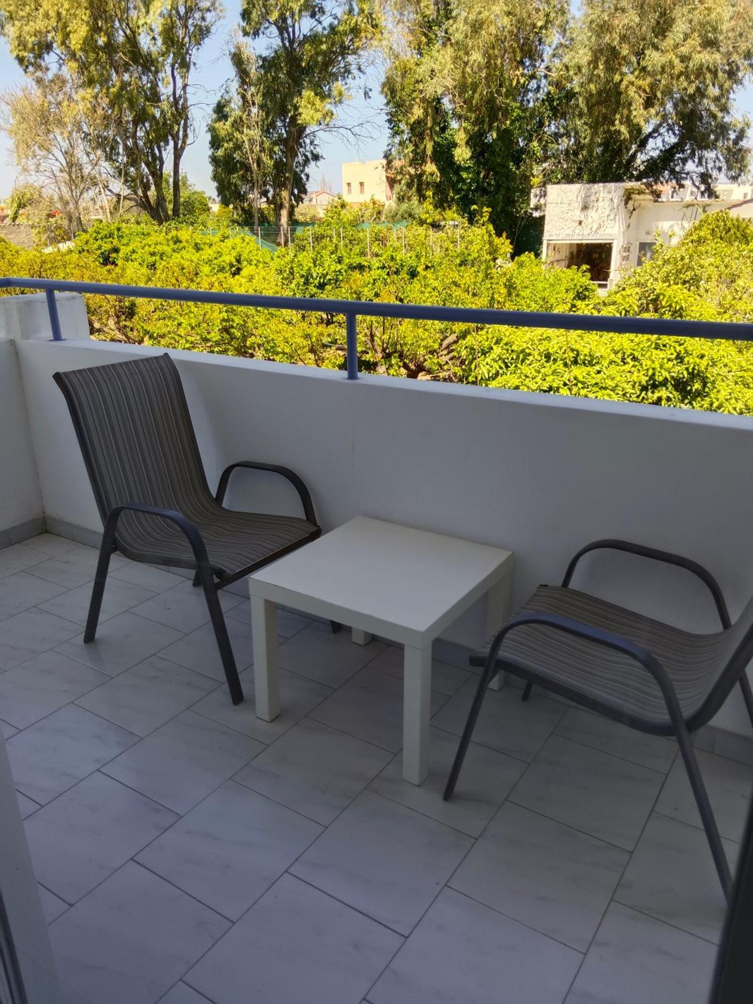 קרמסטי Pyrgos Hotel Apartments מראה חיצוני תמונה