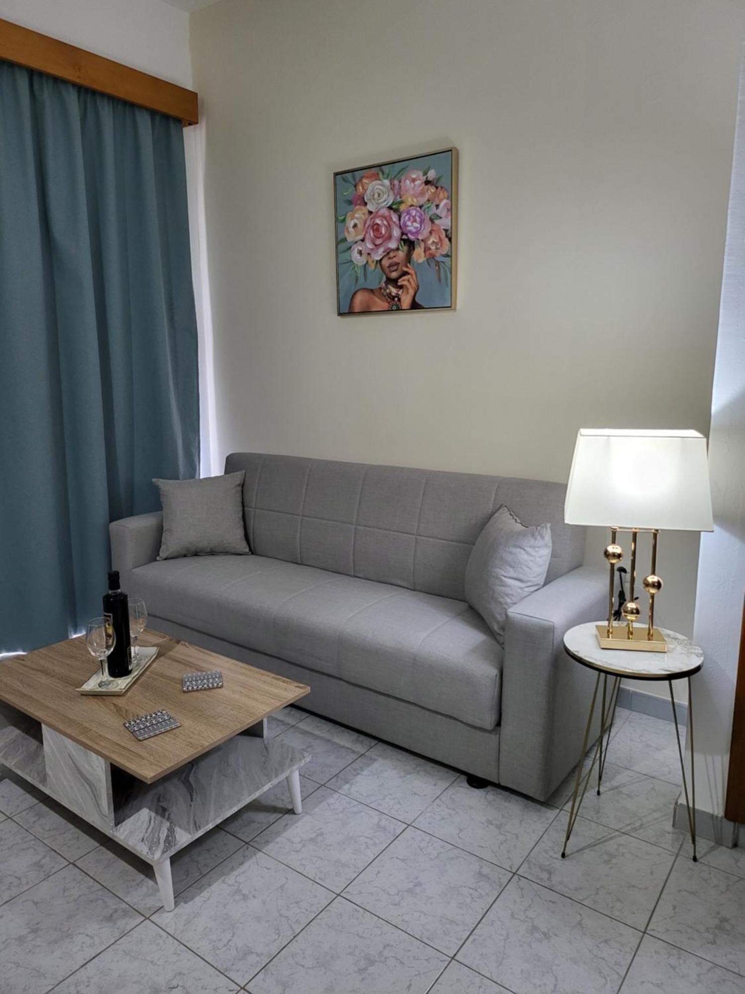 קרמסטי Pyrgos Hotel Apartments מראה חיצוני תמונה
