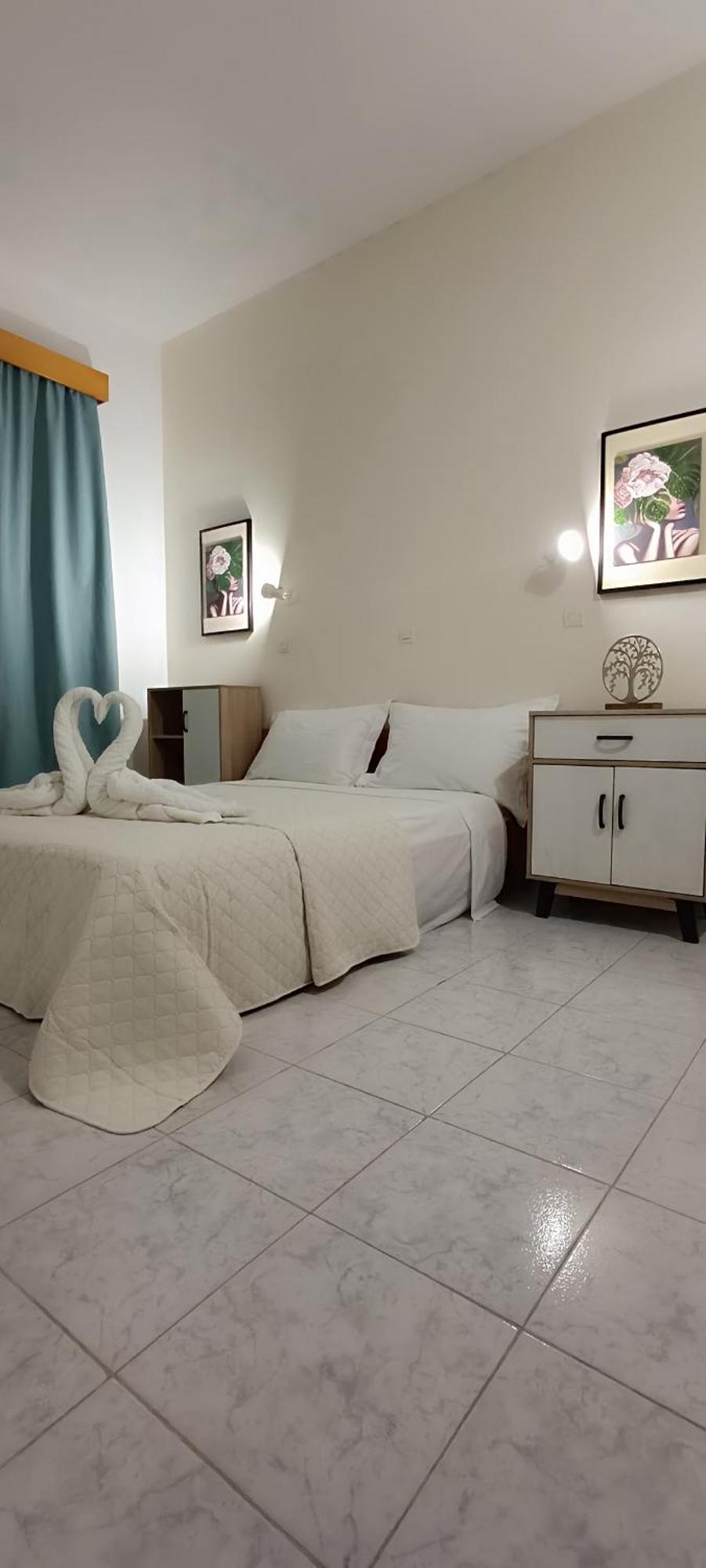 קרמסטי Pyrgos Hotel Apartments מראה חיצוני תמונה