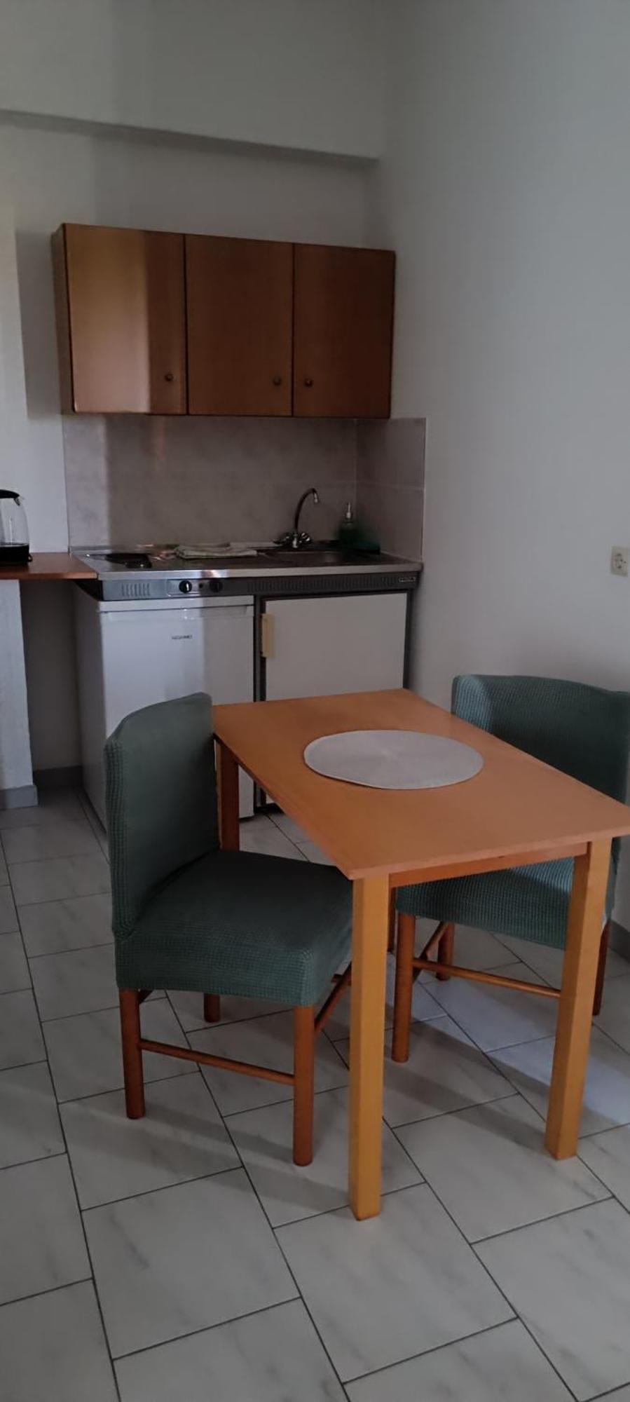 קרמסטי Pyrgos Hotel Apartments מראה חיצוני תמונה