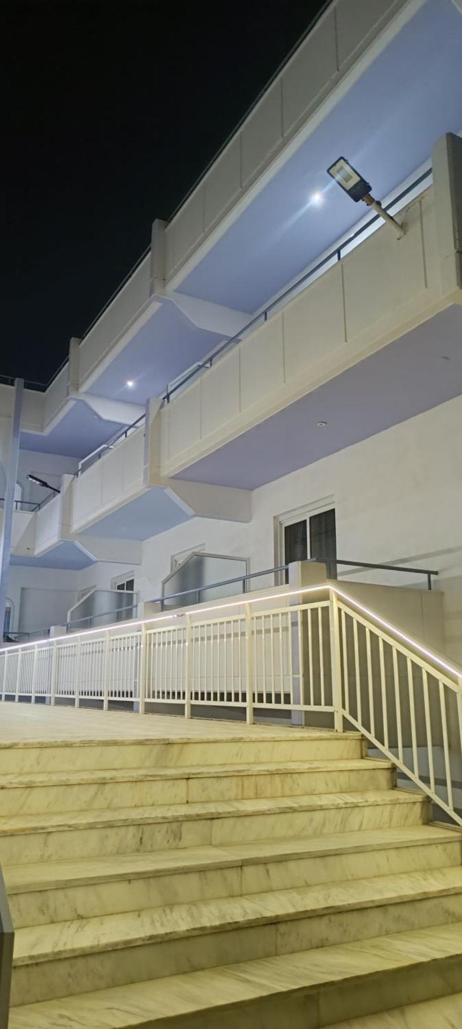 קרמסטי Pyrgos Hotel Apartments מראה חיצוני תמונה