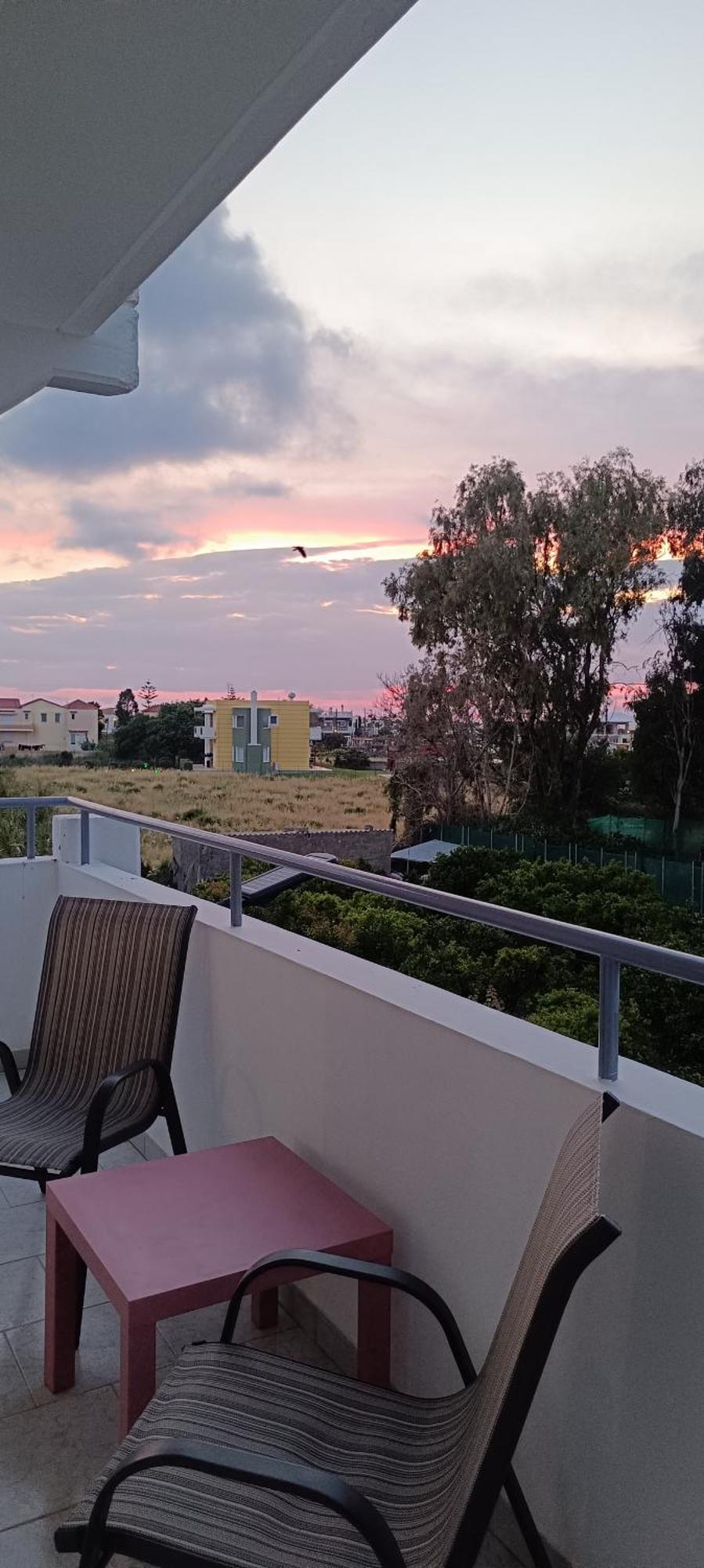 קרמסטי Pyrgos Hotel Apartments מראה חיצוני תמונה