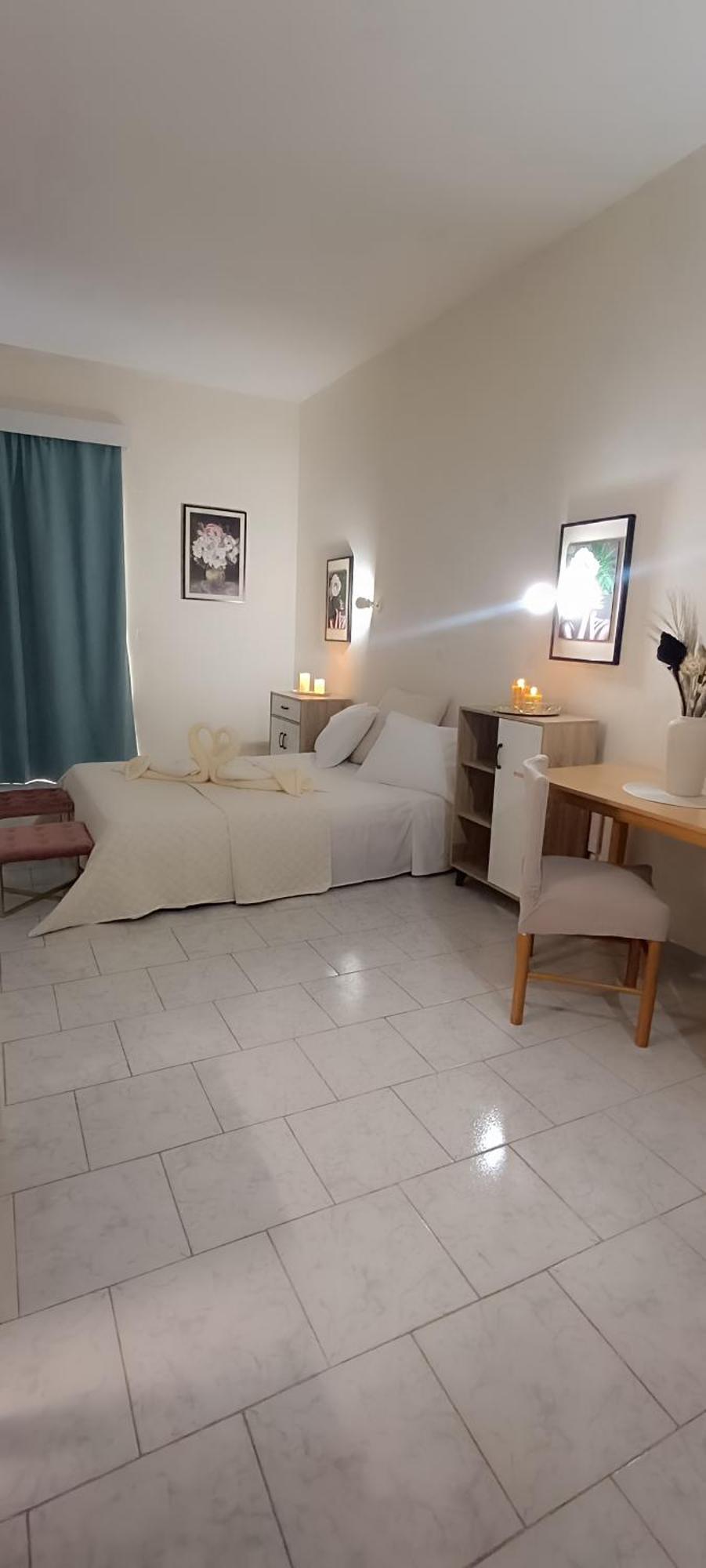 קרמסטי Pyrgos Hotel Apartments מראה חיצוני תמונה